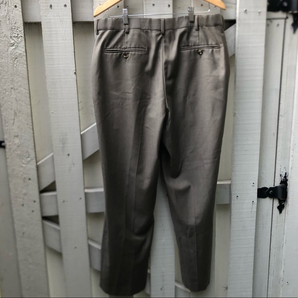 Croft & Barrow Classic Fit Flat Front Trousers - Picture 7 of 8